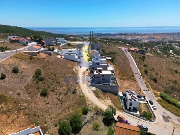 Terreno para Venda em Vialonga