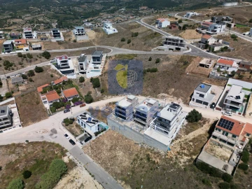 Terreno para Venda em Vialonga