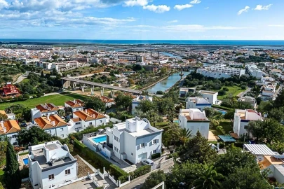 Moradia T4 para Venda em Tavira (Santa Maria e Santiago)
