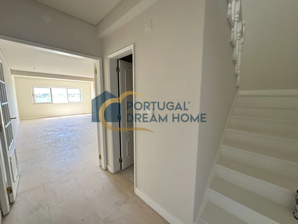 Apartamento T4 para Venda em Albufeira e Olhos de Água Foto 3