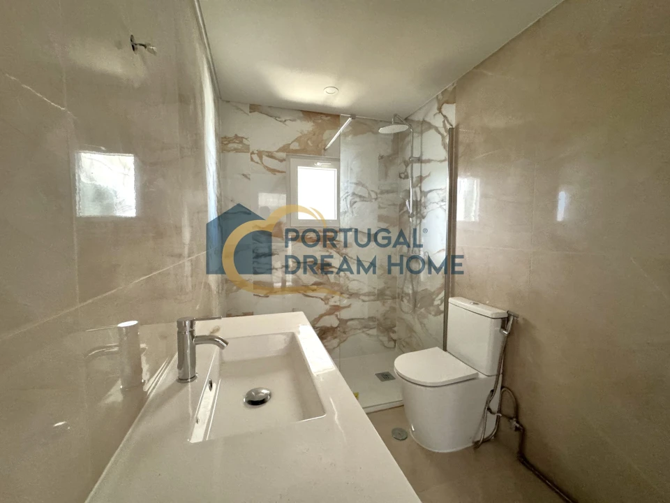 Apartamento T4 para Venda em Albufeira e Olhos de Água Foto 29