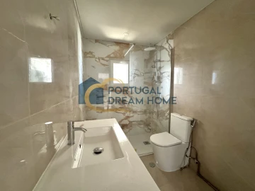 Apartamento T4 para Venda em Albufeira e Olhos de Água