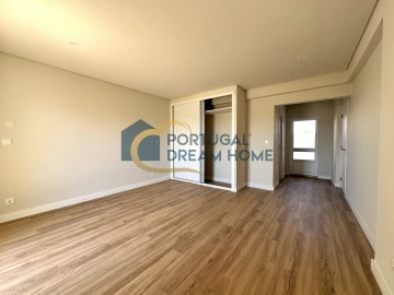 Apartamento T4 para Venda em Albufeira e Olhos de Água