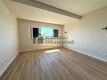 Apartamento T4 para Venda em Albufeira e Olhos de Água