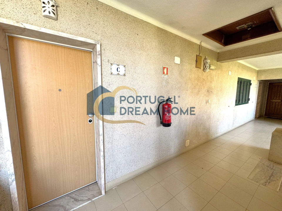 Apartamento T4 para Venda em Albufeira e Olhos de Água Foto 2