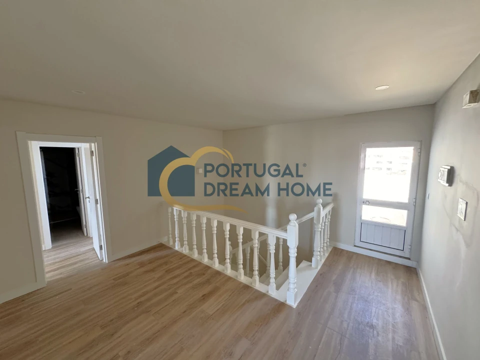 Apartamento T4 para Venda em Albufeira e Olhos de Água Foto 18