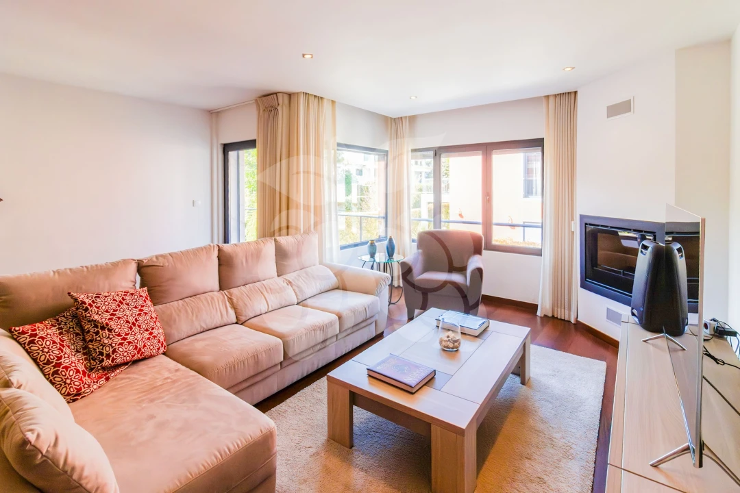 Apartamento T4 para Venda em Cascais e Estoril Foto 7