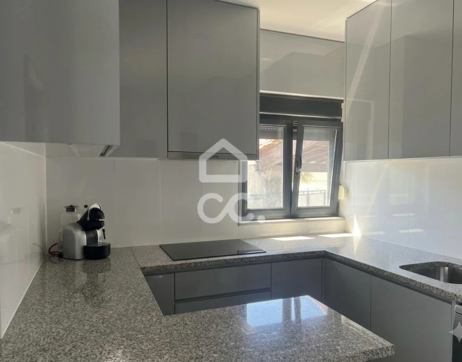 Moradia T3 para Venda em Chafe Foto 7