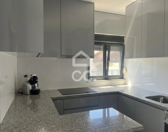 Moradia T3 para Venda em Chafe Foto 7