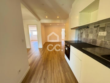 Apartamento T2 para Venda em Agualva e Mira-Sintra