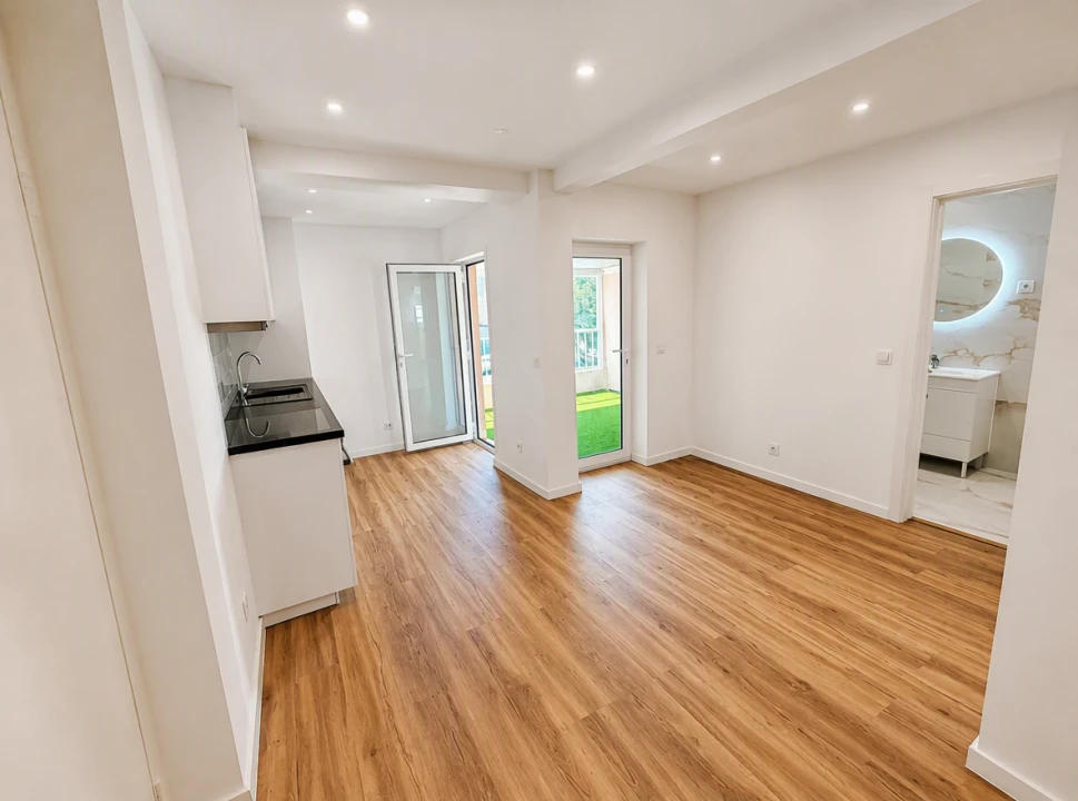 Apartamento T2 para Venda em Agualva e Mira-Sintra Foto 3