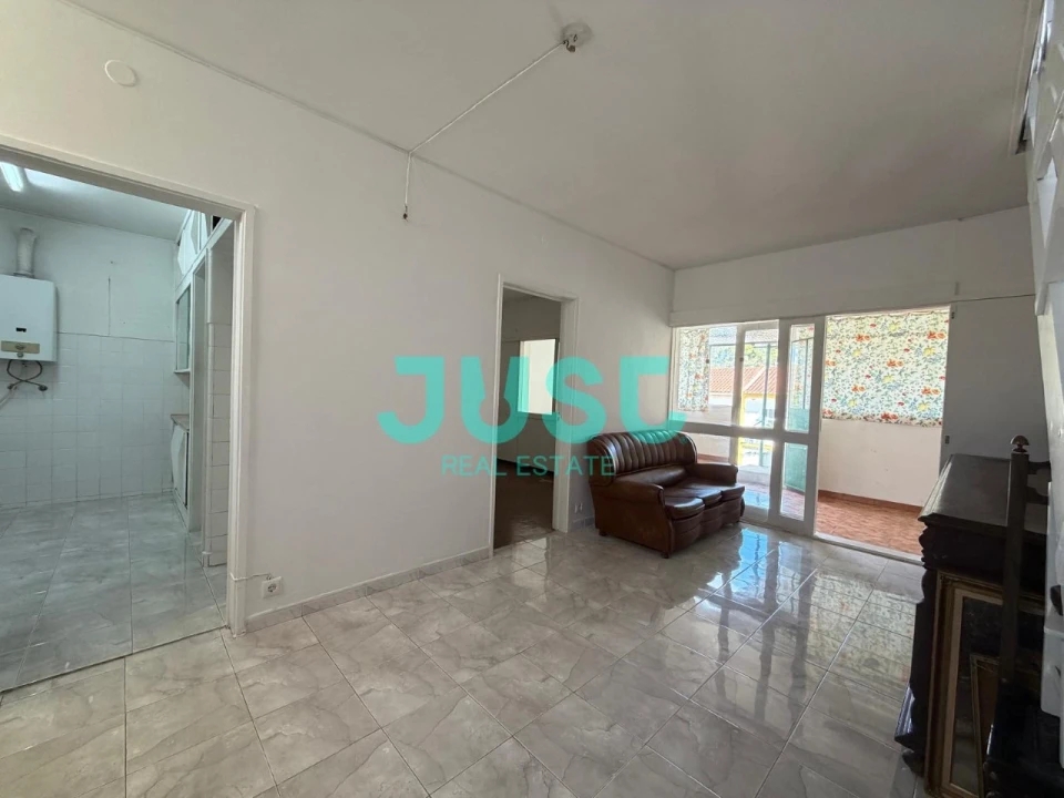 Moradia T3 para Venda em Santa Iria de Azoia, São João da Talha e Bobadela Foto 4