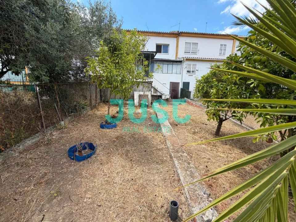 Moradia T3 para Venda em Santa Iria de Azoia, São João da Talha e Bobadela Foto 8