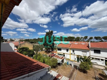Moradia T3 para Venda em Santa Iria de Azoia, São João da Talha e Bobadela
