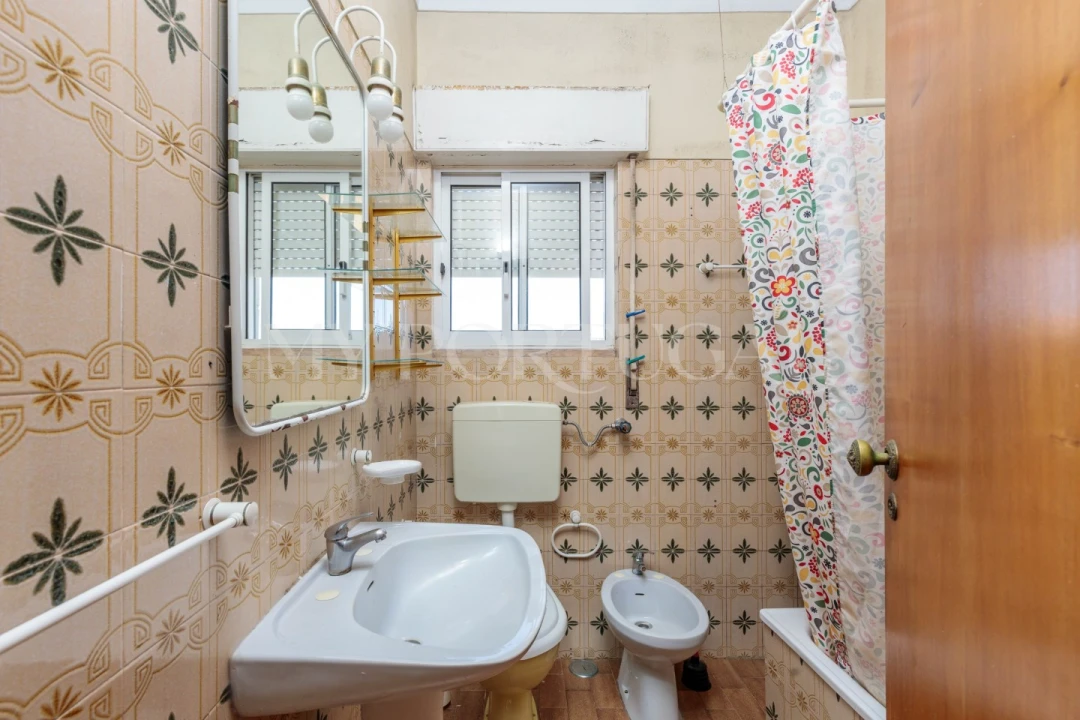Apartamento T2 para Venda em Algés, Linda-A-Velha e Cruz Quebrada-Dafundo Foto 11