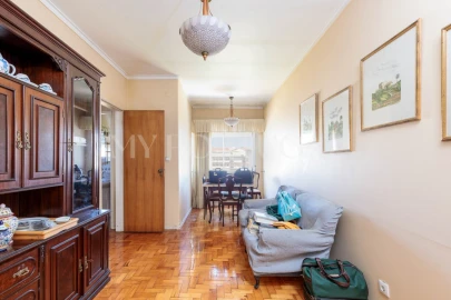 Apartamento T2 para Venda em Algés, Linda-A-Velha e Cruz Quebrada-Dafundo