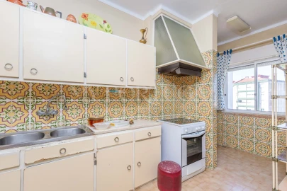 Apartamento T2 para Venda em Algés, Linda-A-Velha e Cruz Quebrada-Dafundo