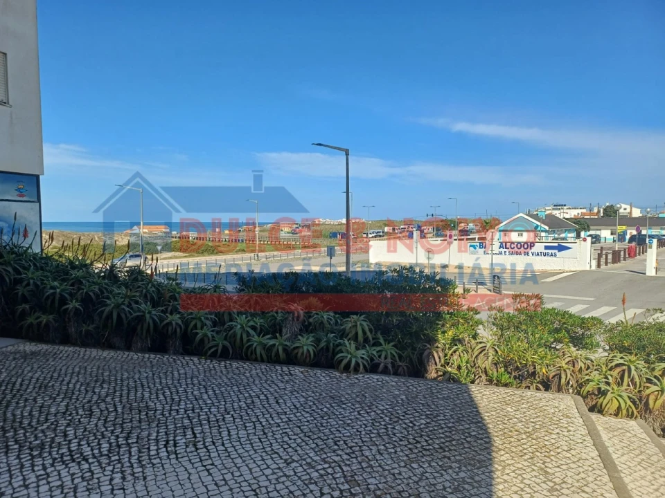 Apartamento T1 para Arrendamento em Ferrel Foto 18