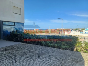 Apartamento T1 para Arrendamento em Ferrel