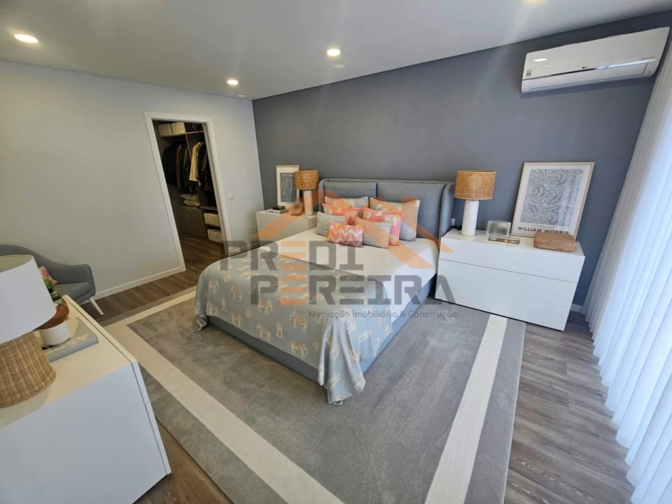 Moradia T4 para Venda em Santa Iria de Azoia, São João da Talha e Bobadela Foto 41
