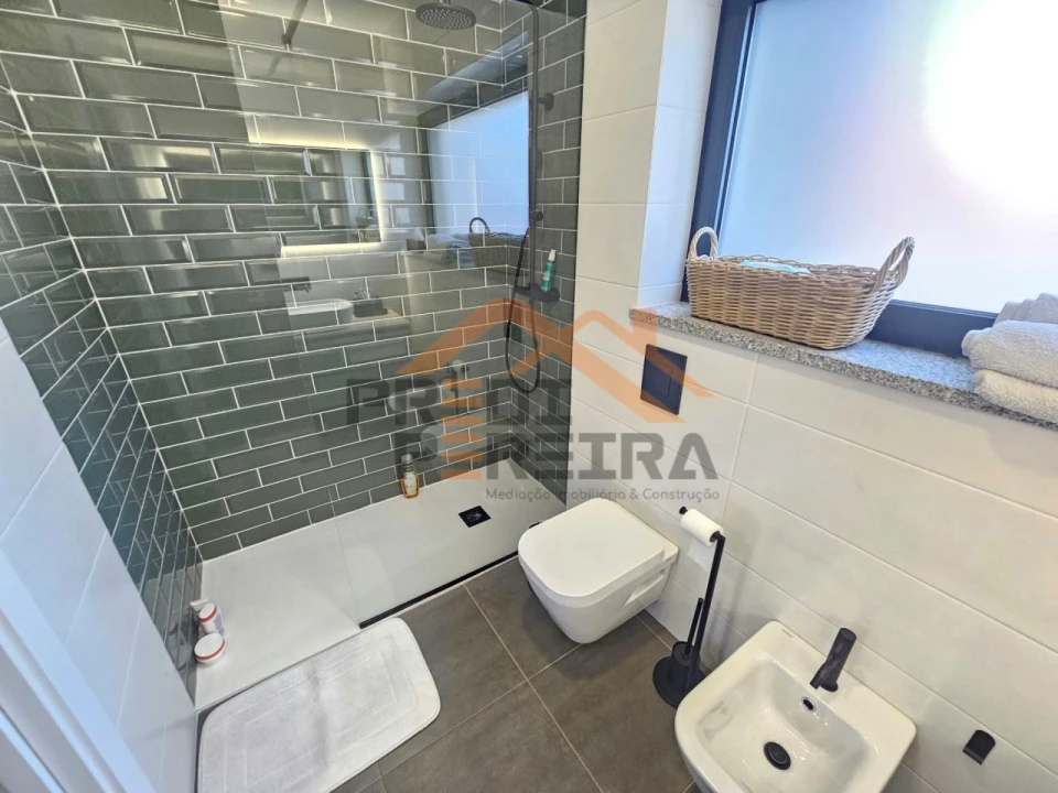 Moradia T4 para Venda em Santa Iria de Azoia, São João da Talha e Bobadela Foto 43