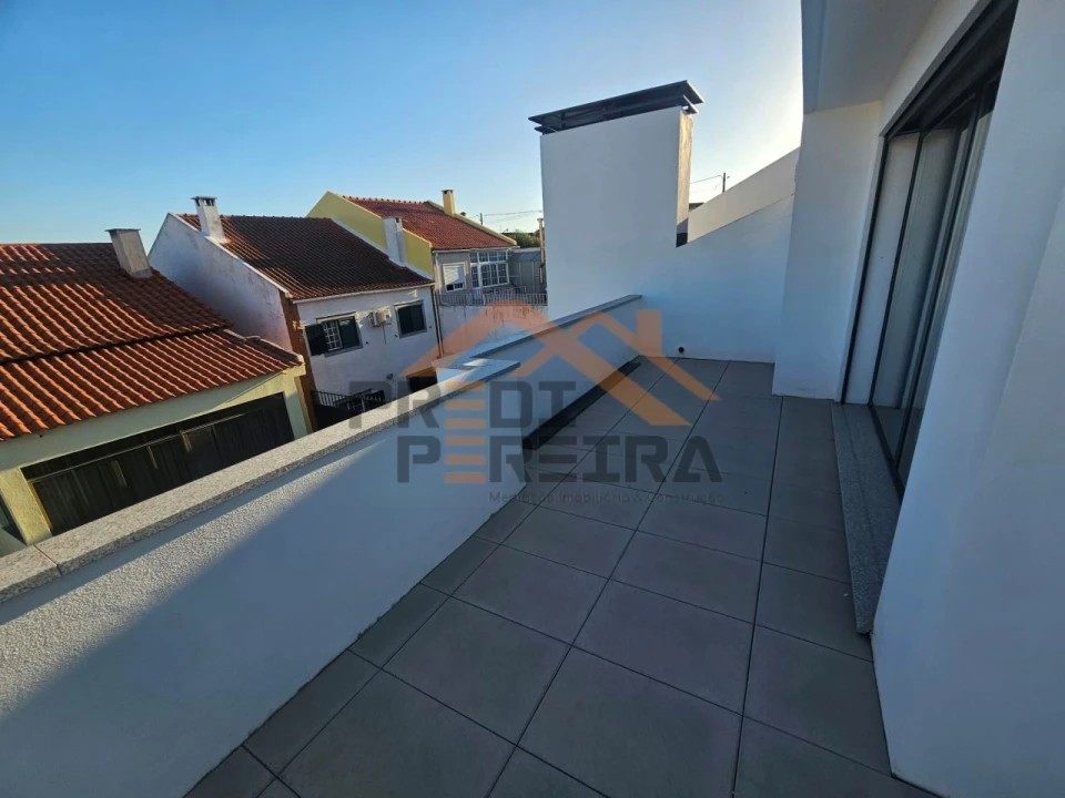 Moradia T4 para Venda em Santa Iria de Azoia, São João da Talha e Bobadela Foto 53