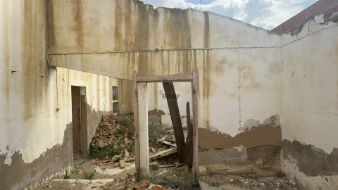 Moradia T2 para Venda em Castro Verde e Casével