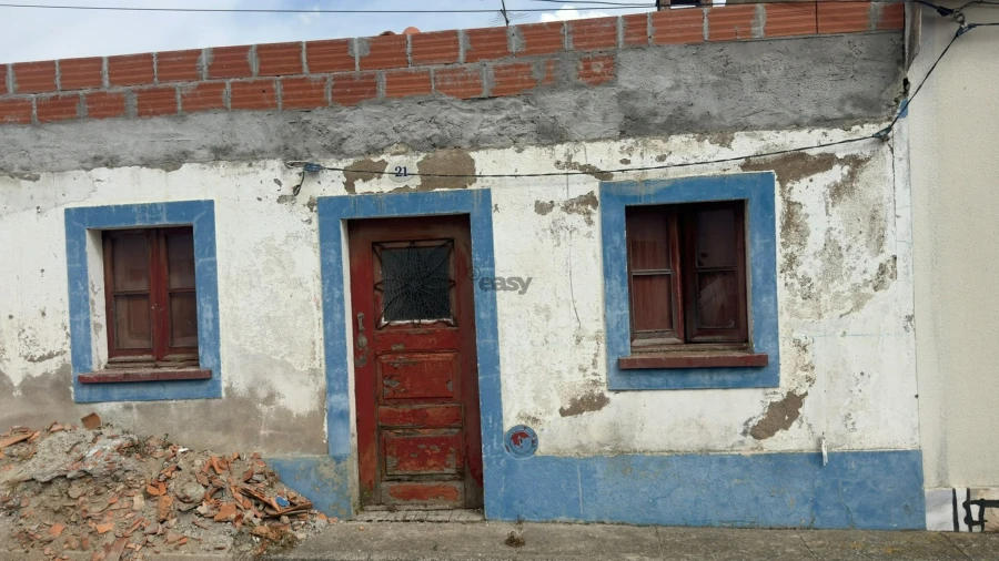 Moradia T2 para Venda em Castro Verde e Casével