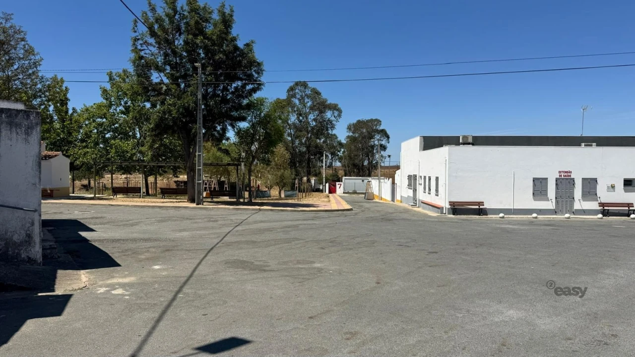 Moradia T2 para Venda em Santa Barbara de Padrões Foto 22