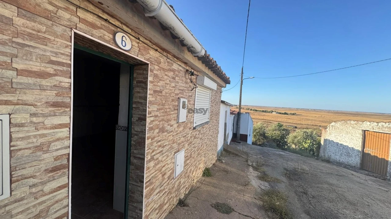 Moradia T2 para Venda em Castro Verde e Casével Foto 3