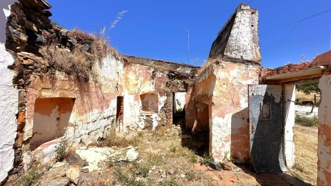 Moradia T2 para Venda em Estremoz (Santa Maria e Santo André)