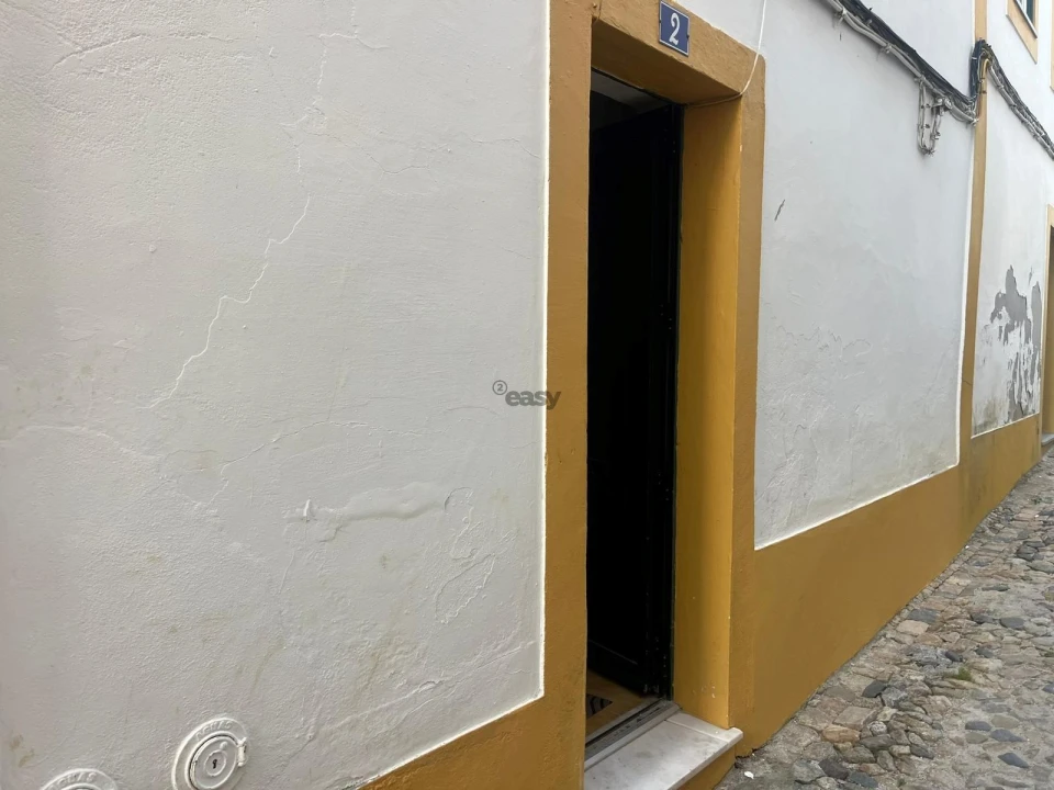 Moradia T3 para Venda em Évora (São Mamede, Sé, São Pedro e Santo Antão) Foto 4