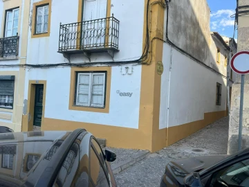 Moradia T3 para Venda em Évora (São Mamede, Sé, São Pedro e Santo Antão)