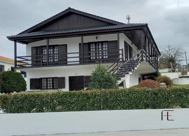 Moradia T5 para Venda em Vila Verde da Raia