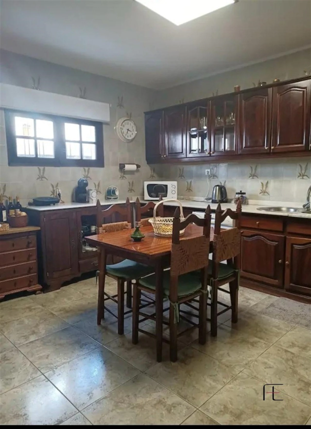 Moradia T5 para Venda em Vila Verde da Raia Foto 2