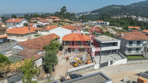 Moradia T3 para Venda em Santo Adrião de Vizela
