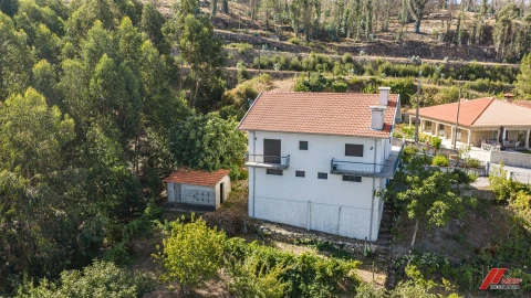 Moradia T2 para Venda em Quinchães