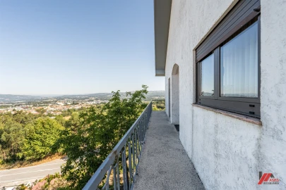 Moradia T2 para Venda em Quinchães
