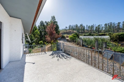 Moradia T2 para Venda em Quinchães