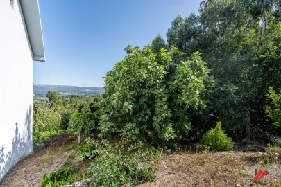 Moradia T2 para Venda em Quinchães