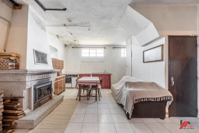 Moradia T2 para Venda em Quinchães