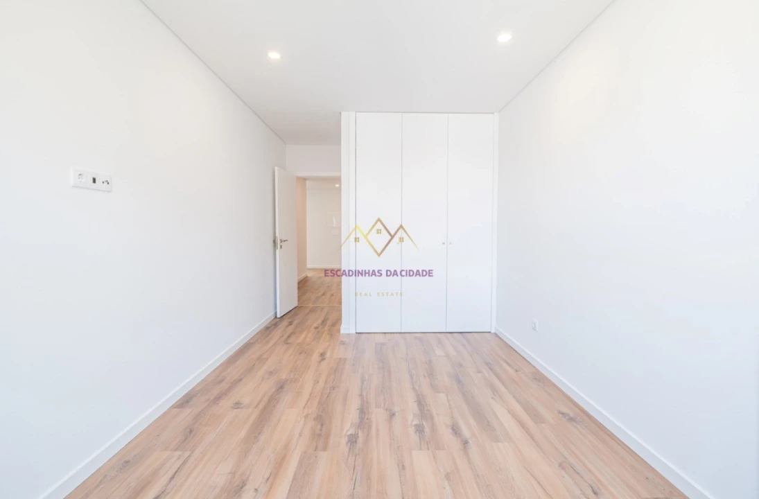 Apartamento T3 para Venda em Montijo e Afonsoeiro Foto 32