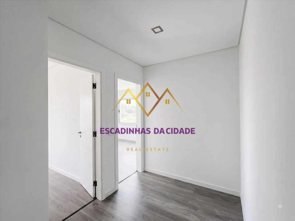 Apartamento T5 para Venda em Montijo e Afonsoeiro Foto 18