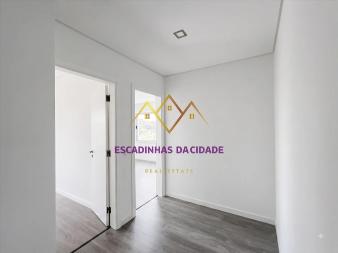 Apartamento T5 para Venda em Montijo e Afonsoeiro Foto 18