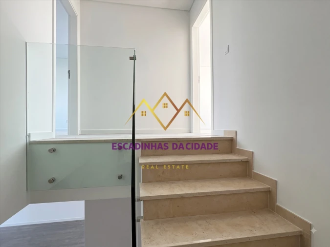 Apartamento T5 para Venda em Montijo e Afonsoeiro Foto 17