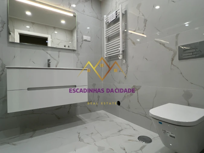 Apartamento T5 para Venda em Montijo e Afonsoeiro Foto 44