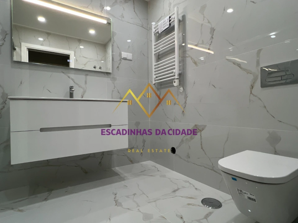 Apartamento T5 para Venda em Montijo e Afonsoeiro Foto 44