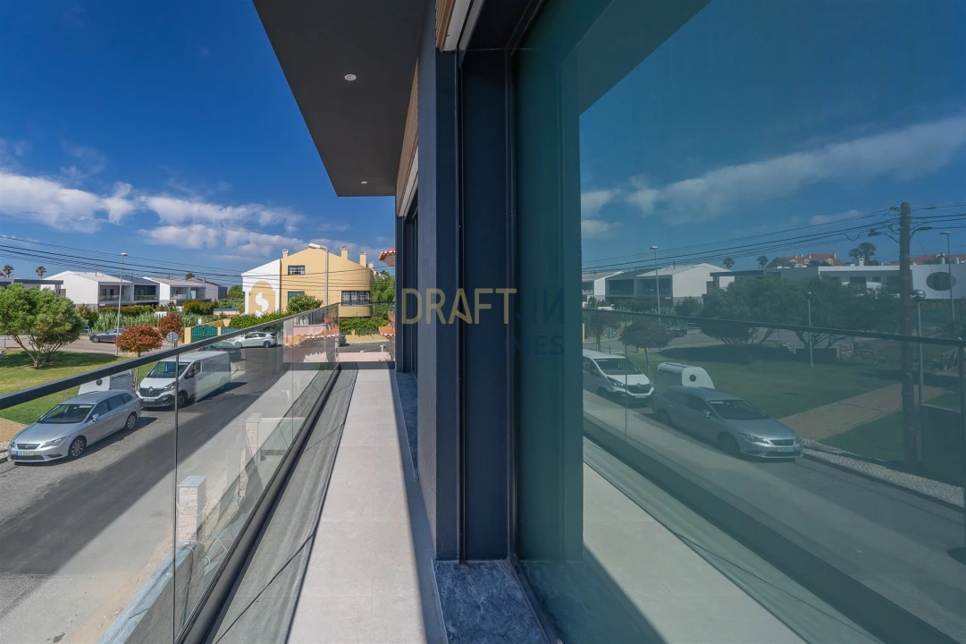 Moradia T4 para Venda em Alcabideche Foto 37