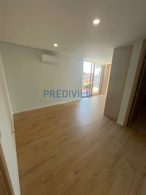 Apartamento T2 para Venda em Póvoa de Varzim, Beiriz e Argivai