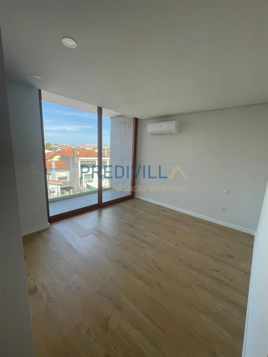 Apartamento T2 para Venda em Póvoa de Varzim, Beiriz e Argivai Foto 4